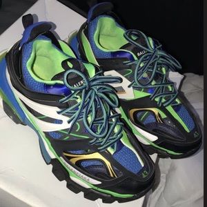Balenciaga track